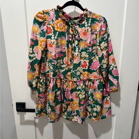 New Carly & Cass Boutique Floral Green and Pink peplum top 3/4 sleeve size XL - Picture 8 of 8